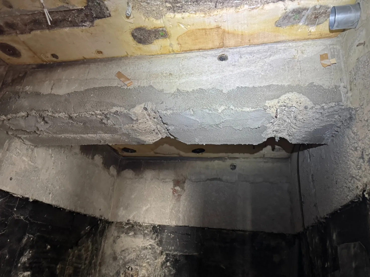 コンクリート補修工事のスペシャリストLIFIXが解決する建物の寿命問題